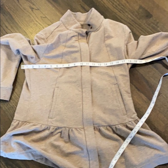 CAbi Zip up #3543 Small S Brown Tan Weekend Topper - Picture 4 of 8